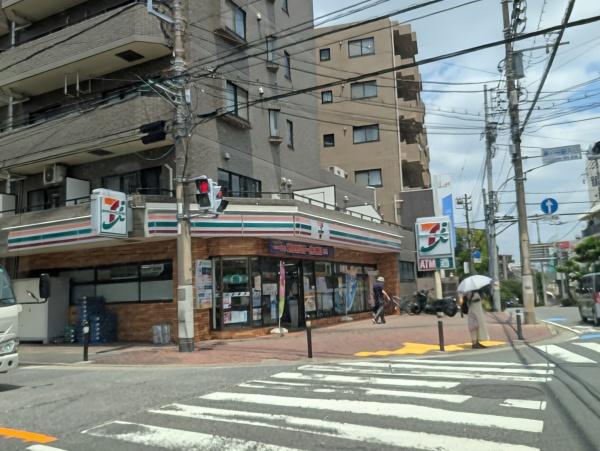 マレヴィラージュ梶ヶ谷(セブンイレブン川崎梶ヶ谷駅入口店)