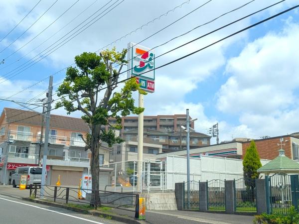 マレヴィラージュ梶ヶ谷(セブンイレブン川崎梶ケ谷3丁目店)