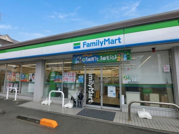 横浜市都筑区池辺町の中古一戸建て(ファミリーマート)