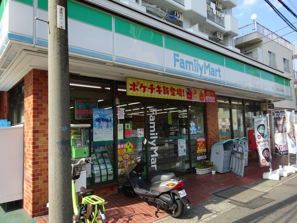 ベルググランデ鷺沼パークフロント(ファミリーマート川崎野川店)