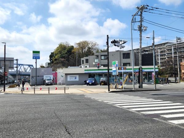 横浜市青葉区新石川４丁目新築戸建　３号棟(ファミリーマート新石川246店)