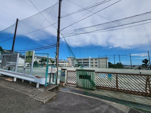 ラグラス王禅寺西(川崎市立長沢中学校)