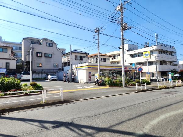 ラグラス鴨志田町(ミニストップ青葉たちばな台店)