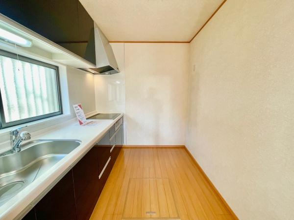鎌ケ谷市東道野辺６丁目の中古一戸建