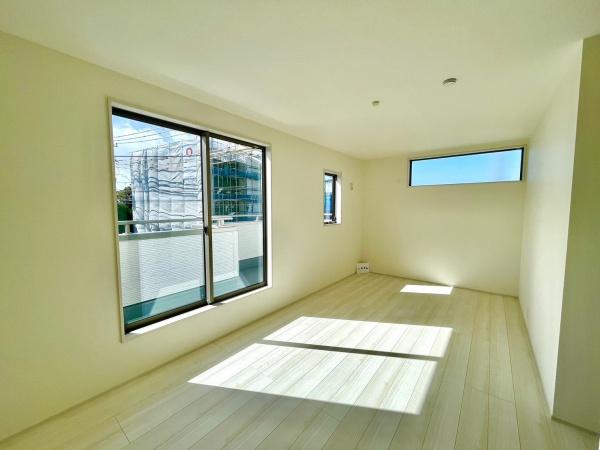 松戸市新松戸7丁目　1号棟　新築戸建