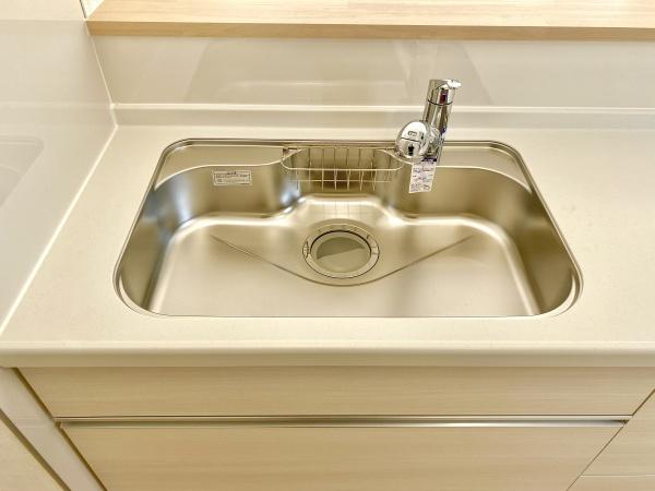 松戸市六高台第11　1号棟　新築戸建