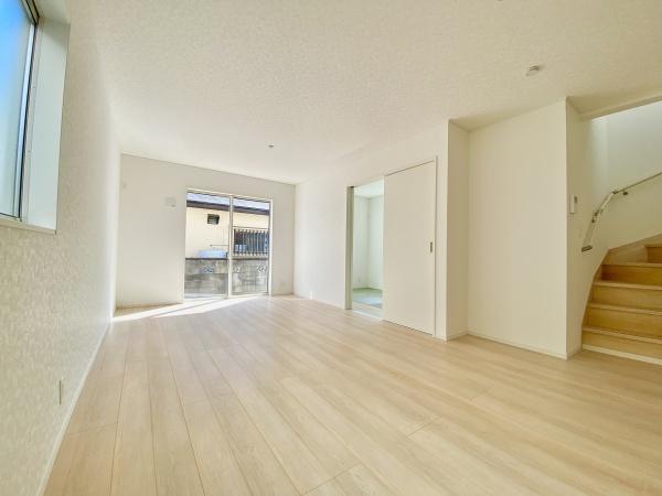松戸市六高台第11　2号棟　新築戸建