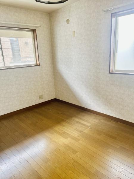 松戸市新松戸南３丁目の中古一戸建て