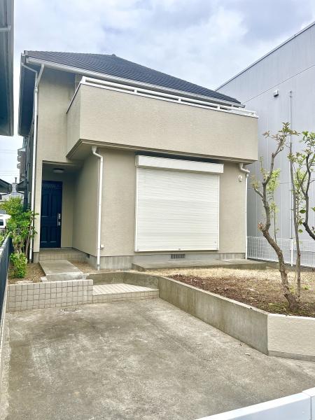 松戸市新松戸南３丁目の中古一戸建て