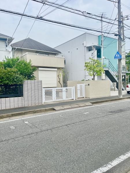 松戸市新松戸南３丁目の中古一戸建て