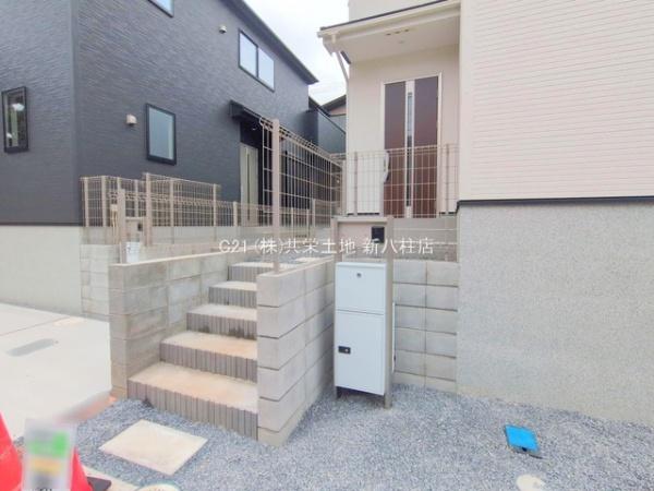 松戸市八ケ崎23-2期　2号棟　新築戸建