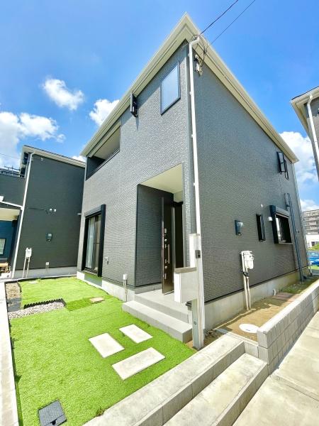 柏市青葉台二丁目　築浅中古戸建