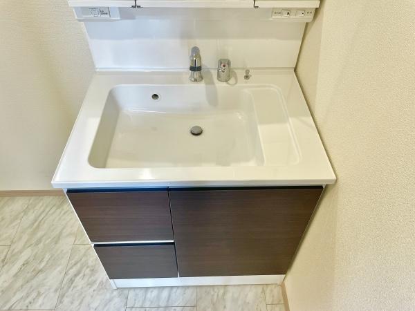 松戸市北小金20期　B号棟　新築戸建