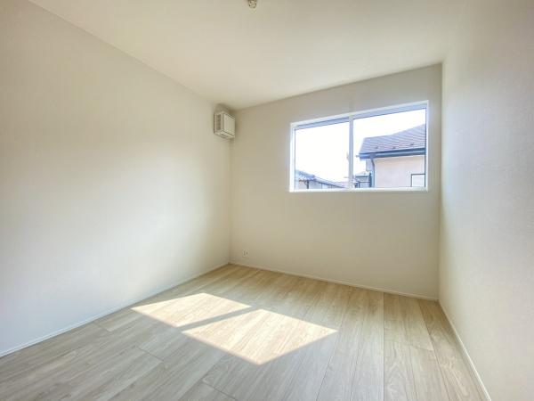 松戸市八ケ崎4丁目24-1期 新築戸建(洋室)