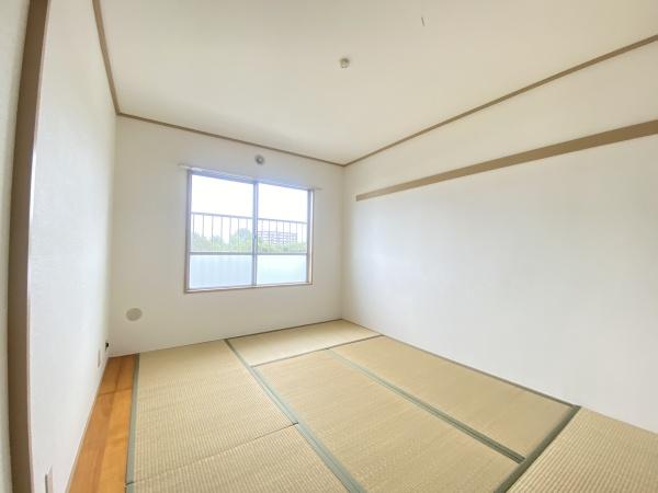 天王台ファミールハイツ2号棟(寝室)