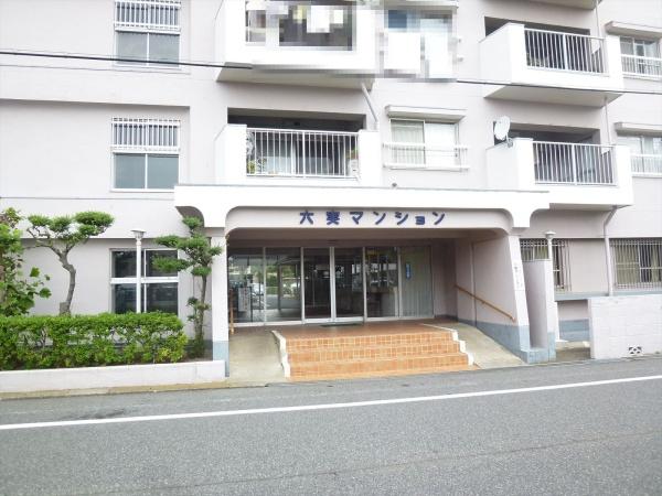 六実マンション