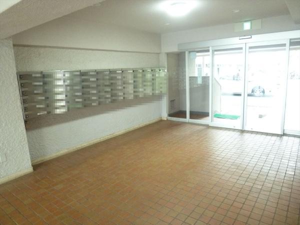 六実マンション