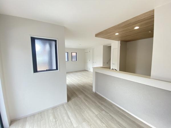 流山市木1期　新築戸建