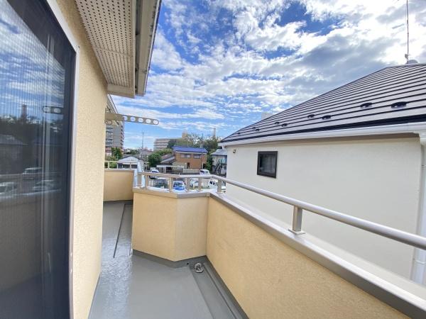松戸市胡録台の中古一戸建て(バルコニー)