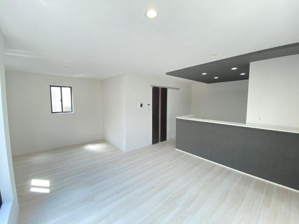 松戸市栄町17期　新築戸建