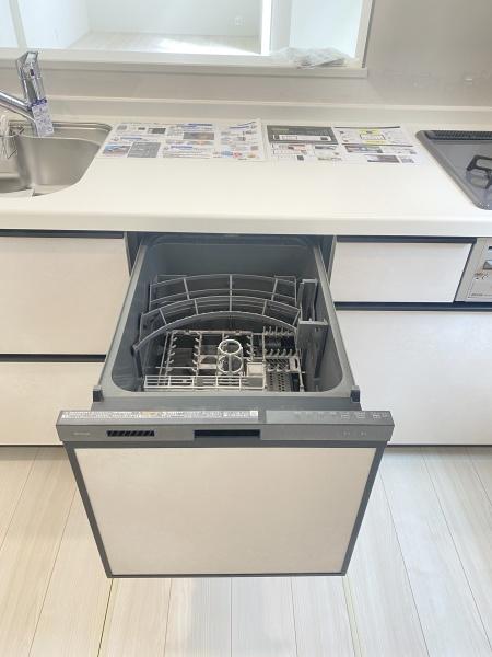 松戸市上本郷4丁目24-2期　2号棟　新築戸建