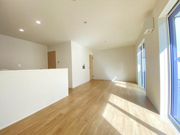 松戸市上本郷4丁目24-2期　3号棟　新築戸建