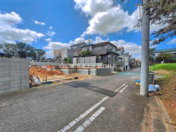 松戸市小金原8丁目　D号棟　新築戸建