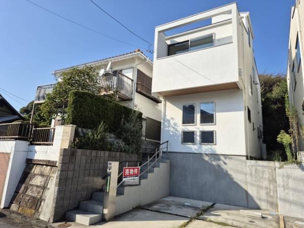 鎌倉市七里ガ浜二丁目中古戸建