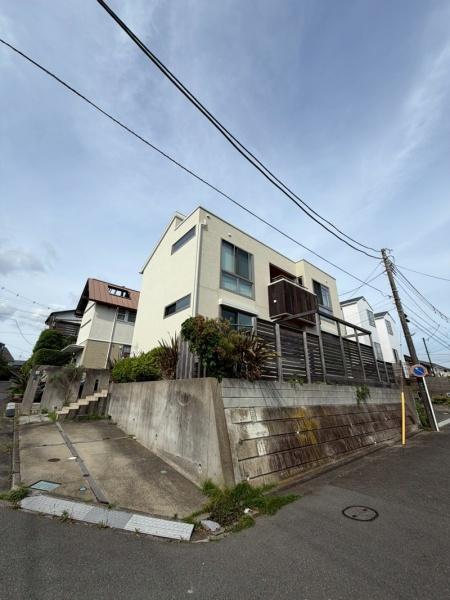 鎌倉市七里ガ浜東２丁目の中古一戸建