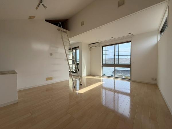 鎌倉市七里ガ浜東２丁目の中古一戸建
