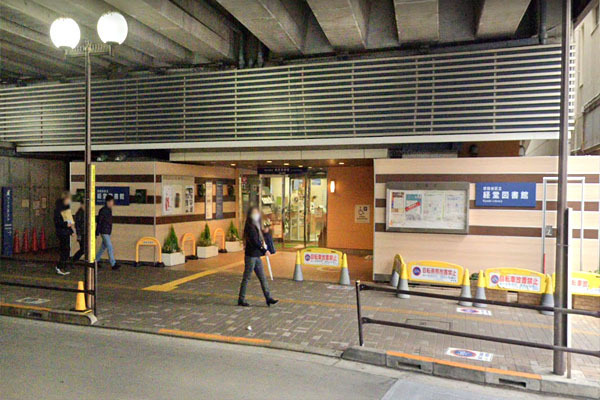 世田谷区赤堤3丁目の中古一戸建て(世田谷区立経堂図書館)