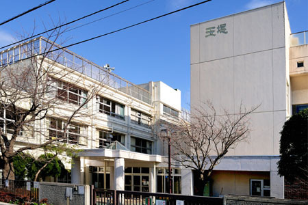 世田谷区野毛２丁目の土地(世田谷区立玉堤小学校)