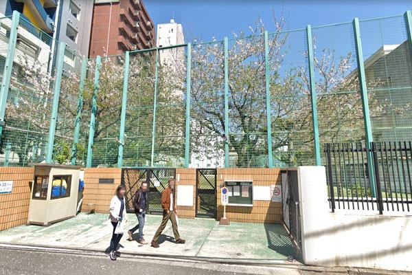 オープンレジデンス南青山イーストテラス(港区立青山小学校)