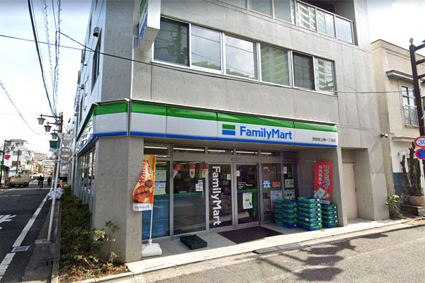 コスモ上馬(ファミリーマート世田谷上馬一丁目店)