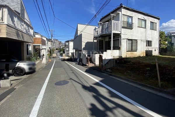 世田谷区下馬５丁目の中古一戸建て
