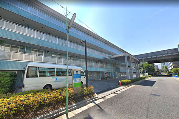 ロイヤルシーズン二子玉川(医療法人平成博愛会世田谷記念病院)
