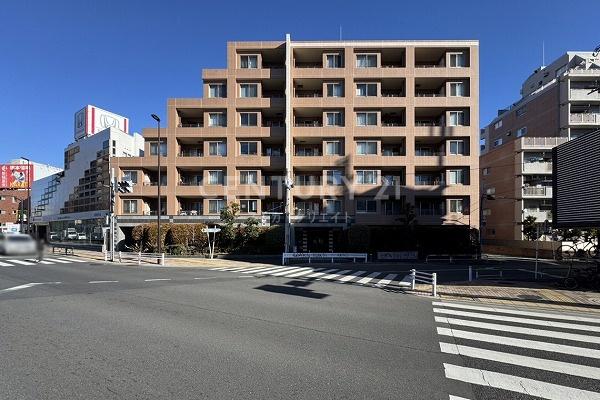 アデニウム学芸大学