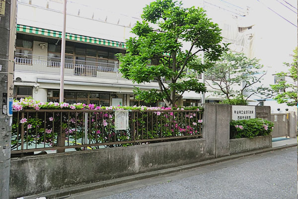西麻布シティハイツ(港区立西麻布保育園)