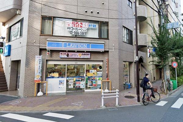 ナザレンハイツ三軒茶屋(ローソン三軒茶屋店)