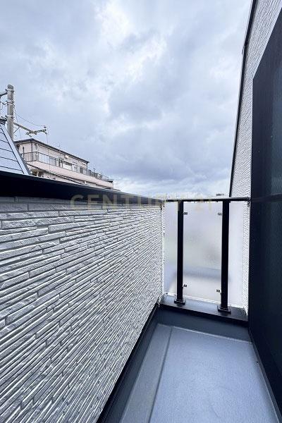 世田谷区北沢1丁目の中古一戸建て(バルコニー)