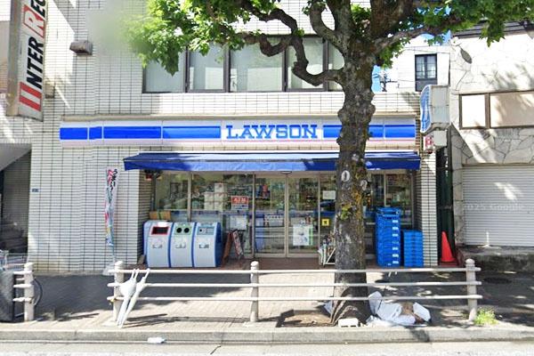 神宮外苑ハウス(ローソン千駄ヶ谷二丁目店)