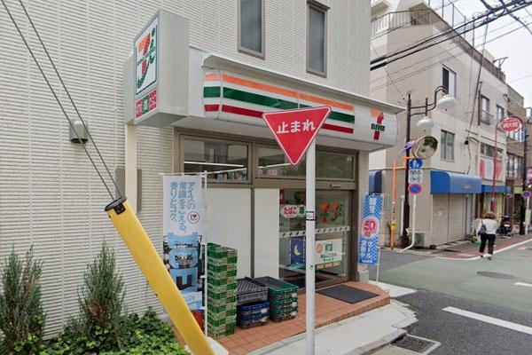 ファインスクェア明大前(セブンイレブン下高井戸駅北口店)