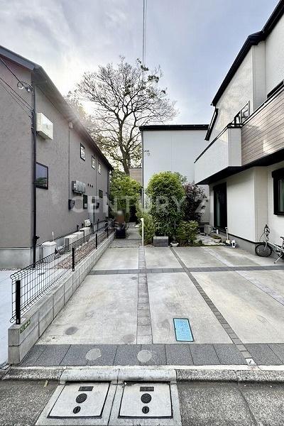 世田谷区等々力一丁目　築浅戸建
