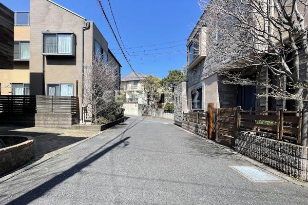 世田谷区弦巻２丁目の中古一戸建て