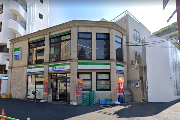 ディーグランセ西麻布ハイヴァリー(ファミリーマート元麻布店)