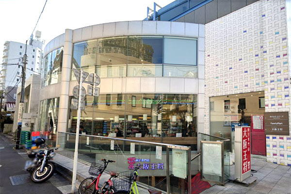 代官山アドレスザ・タワー(ファミリーマート代官山駅前店)