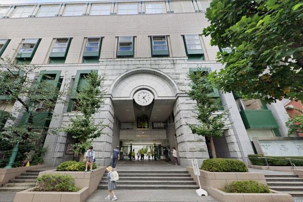フォルトゥナ日本橋(中央区立日本橋図書館)