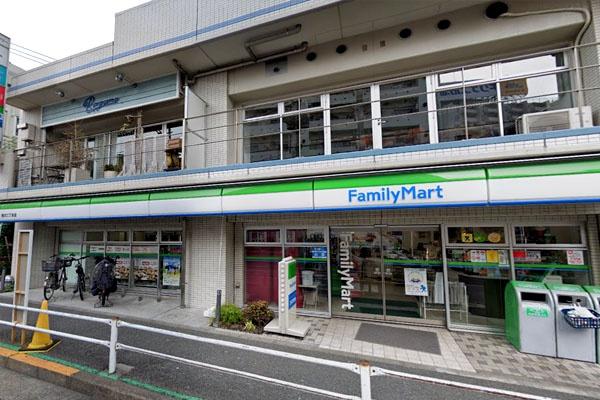 キャニオンマンション駒沢(ファミリーマート駒沢二丁目店)