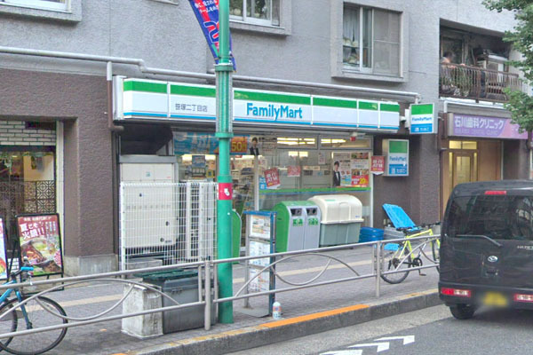 グリーンキャピタル第２笹塚(ファミリーマート笹塚二丁目店)