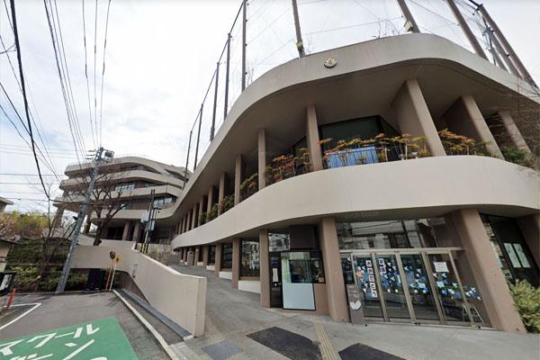 D’グランセ白金(港区立小中一貫教育校白金の丘学園白金の丘小学校)